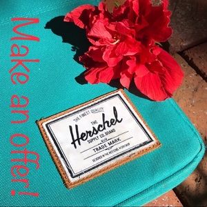 Hershel computer case